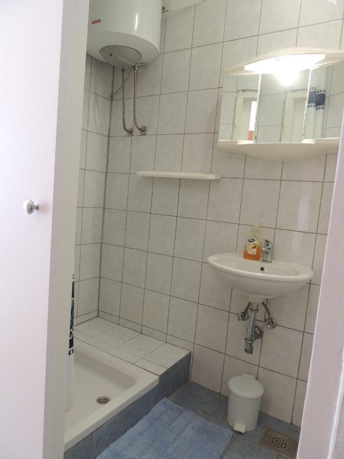 Apartments Barcarola Паг Экстерьер фото